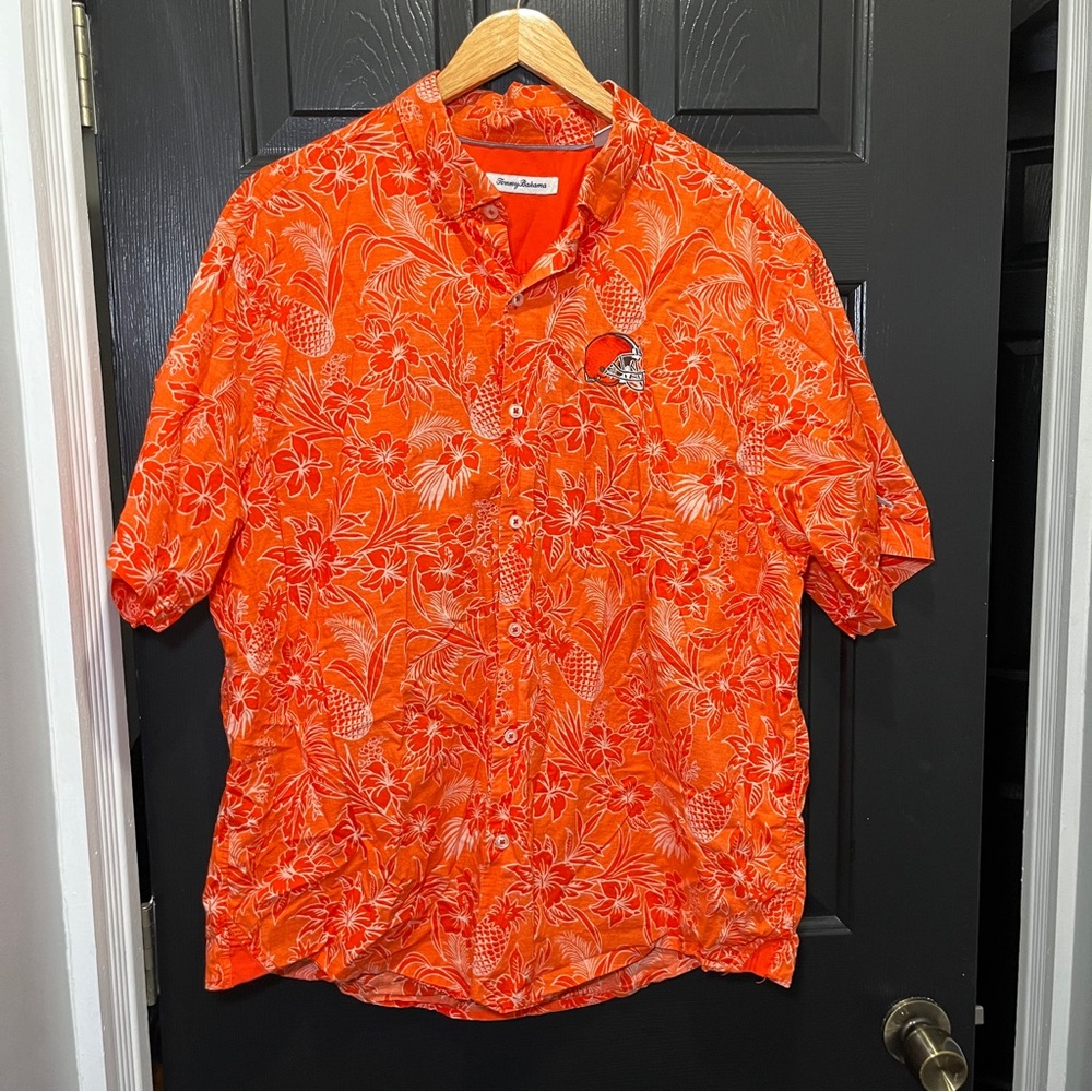 Tommy Bahama Browns Camp Shirt XL – Tropical NFL Fan Style